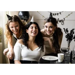 Creme Noir - "Happy Birthday"